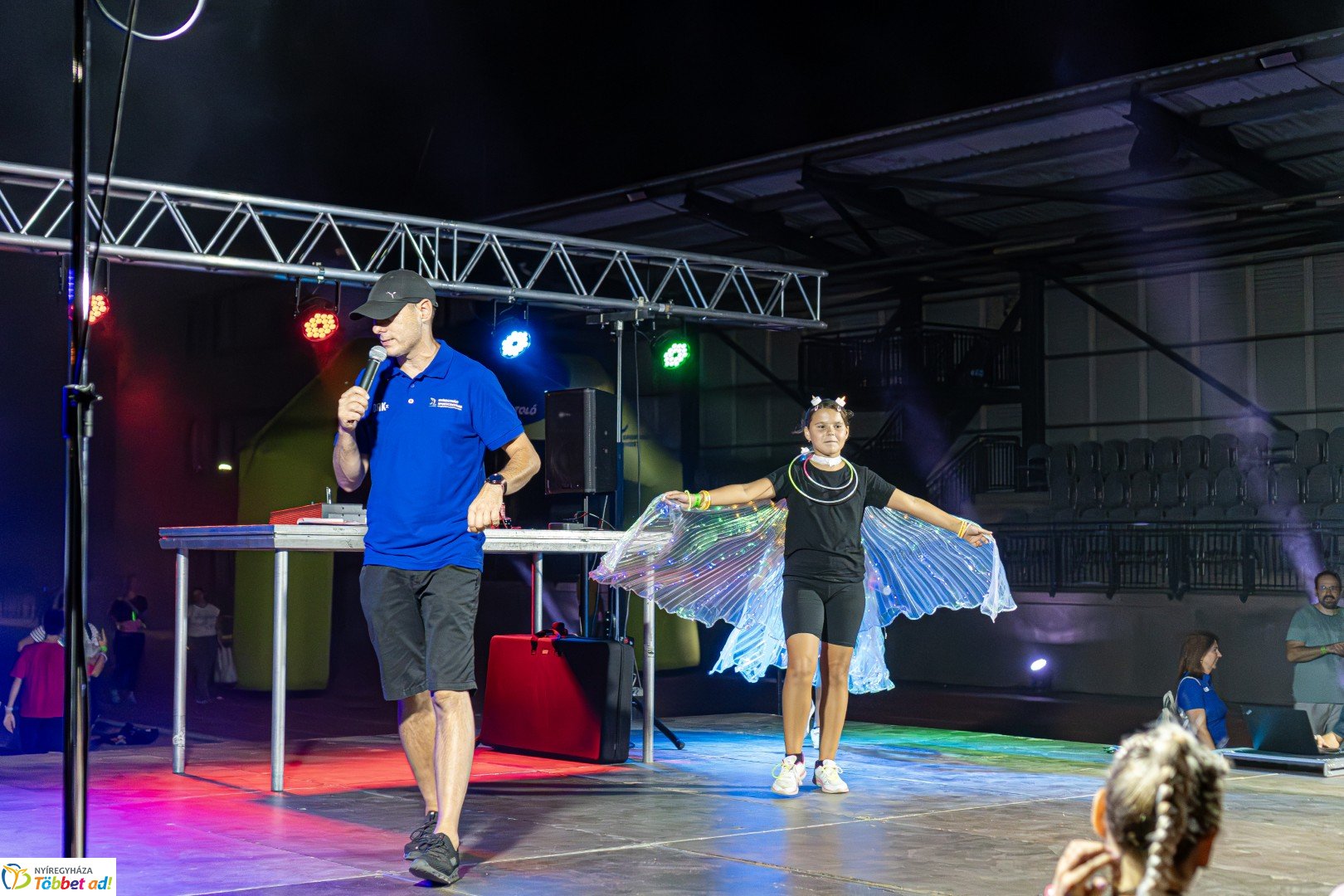 Ve-LED Futás az Nyíregyházi Atlétikai Centrumban