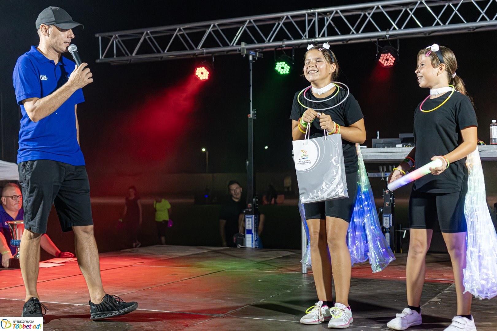 Ve-LED Futás az Nyíregyházi Atlétikai Centrumban