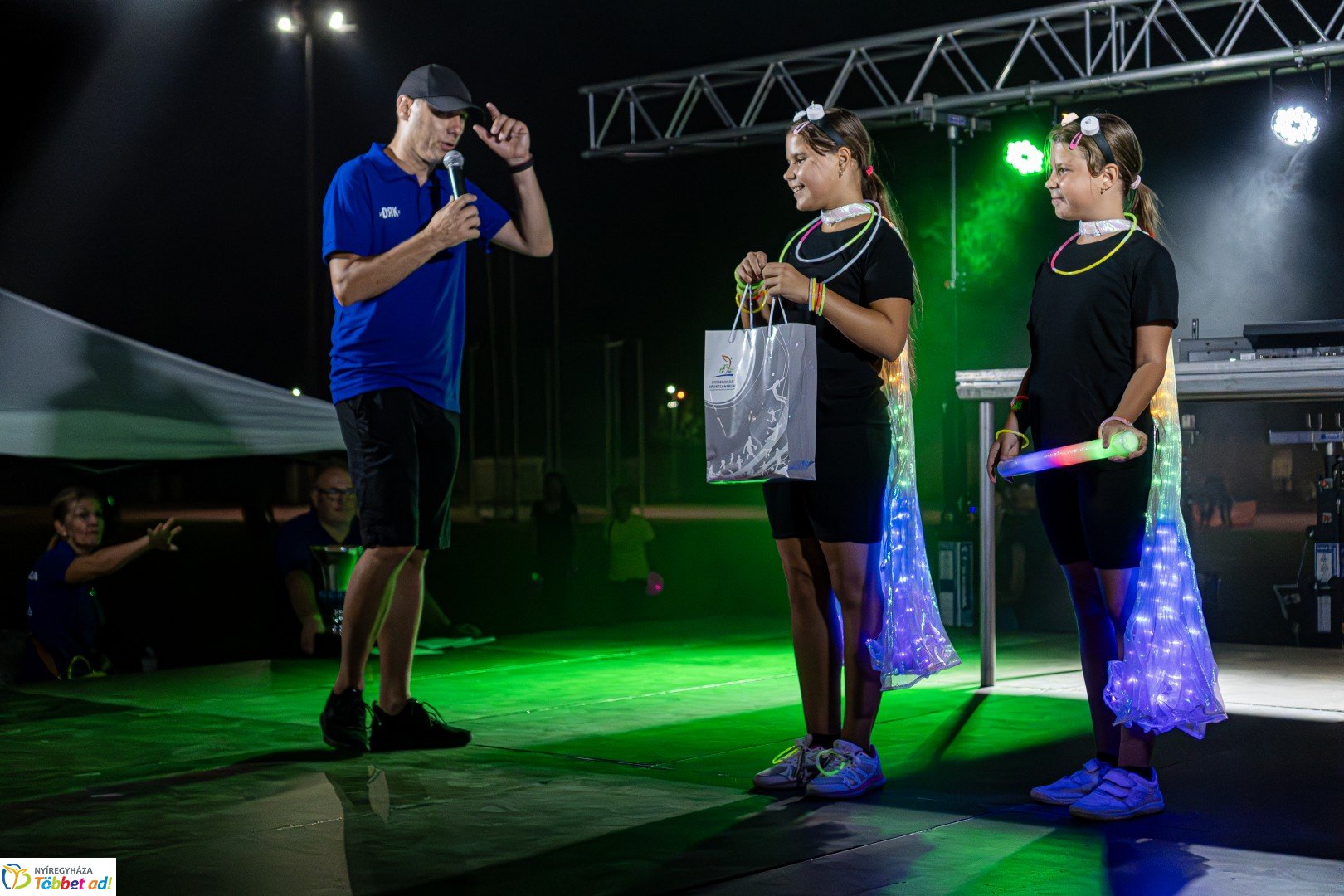 Ve-LED Futás az Nyíregyházi Atlétikai Centrumban