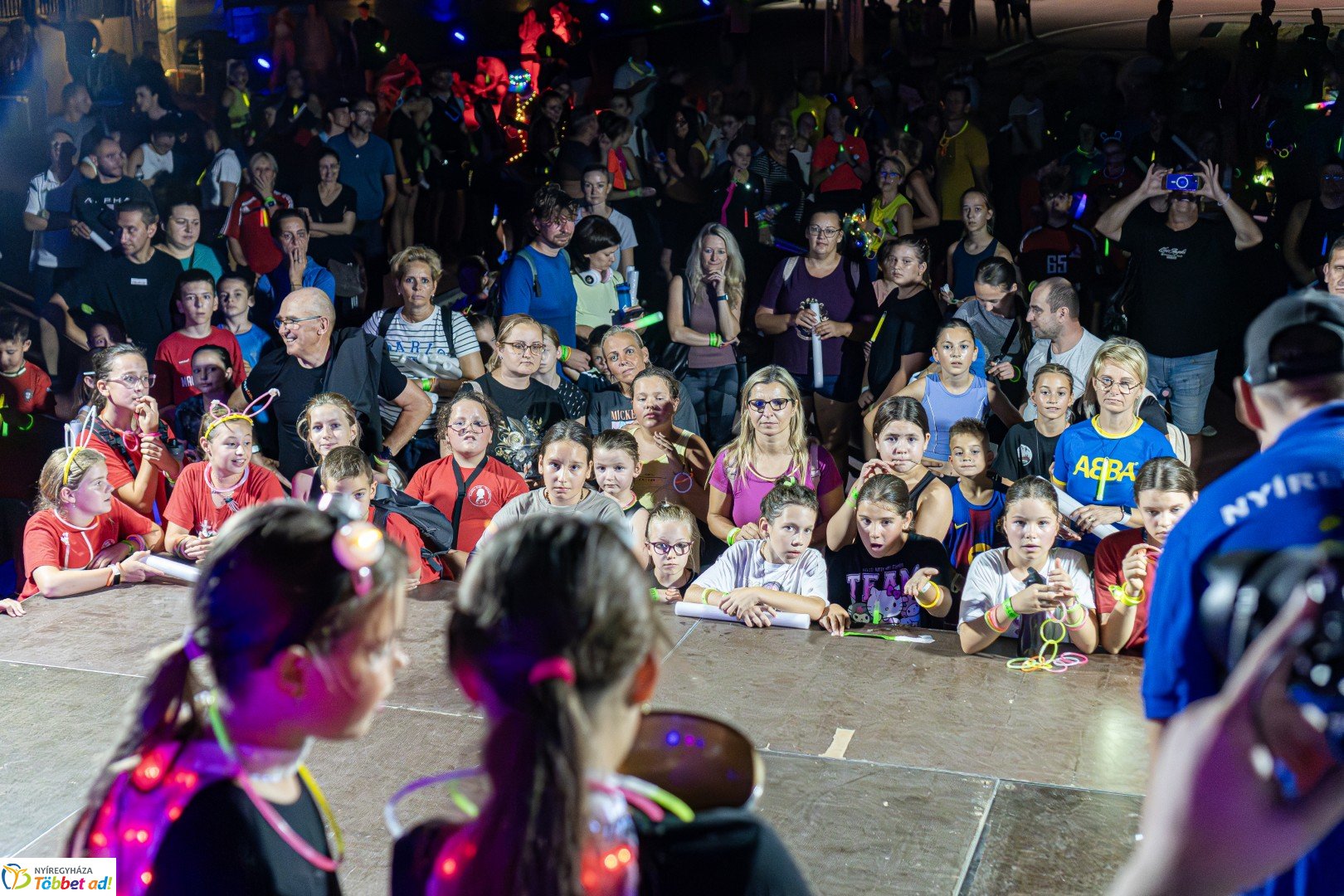 Ve-LED Futás az Nyíregyházi Atlétikai Centrumban