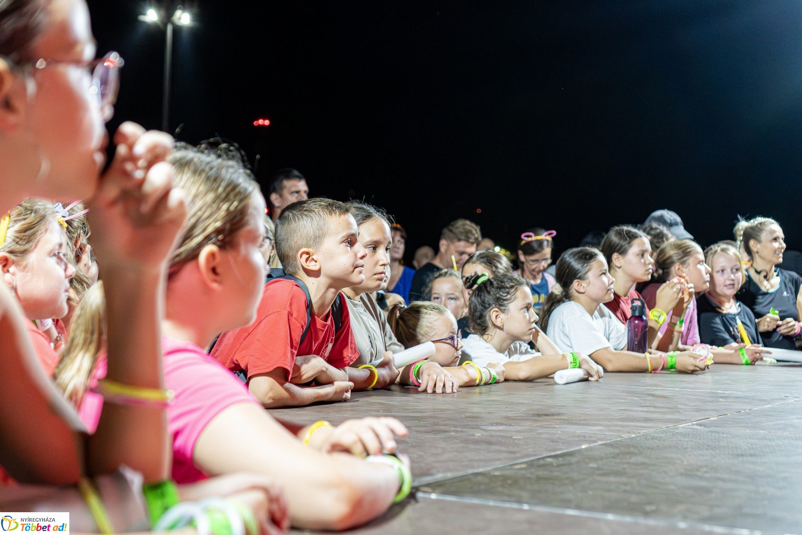 Ve-LED Futás az Nyíregyházi Atlétikai Centrumban