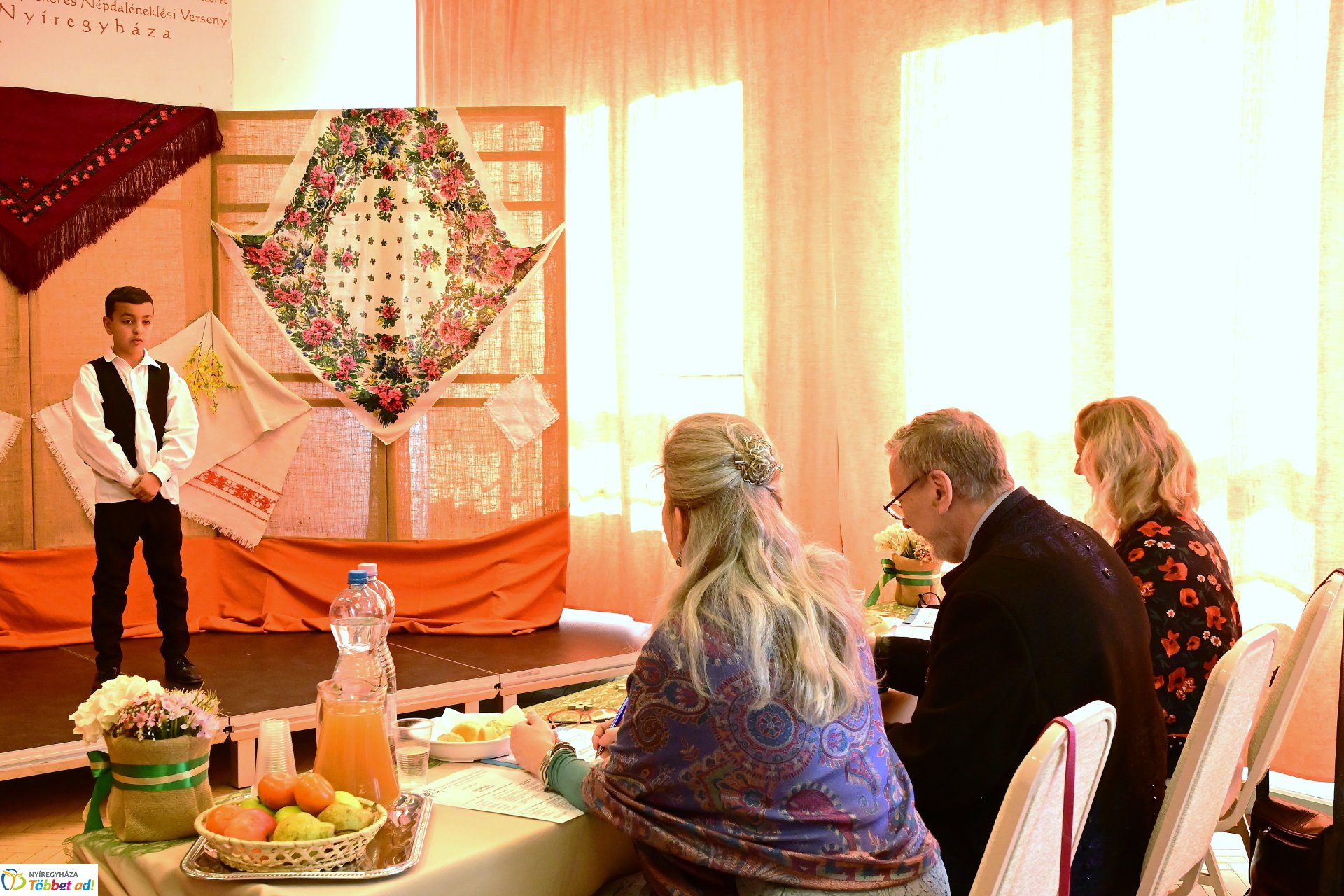 Vécsey-Vásárhelyi néptánc, népzenei, és népdaléneklési verseny