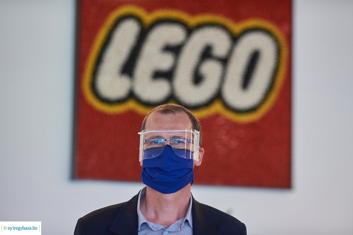 Védőszemüvegek a LEGO-tól