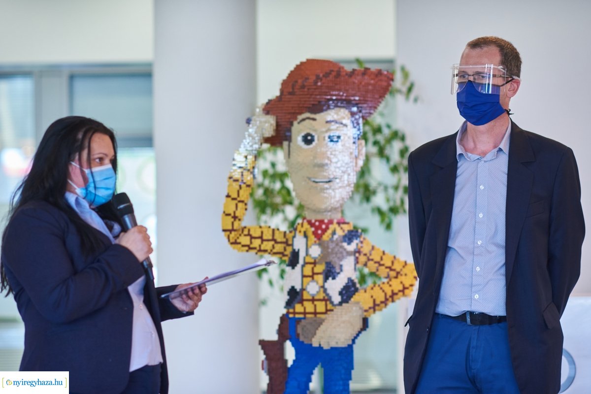 Védőszemüvegek a LEGO-tól