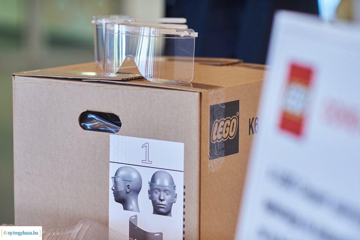 Védőszemüvegek a LEGO-tól