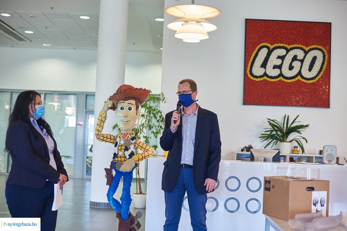 Védőszemüvegek a LEGO-tól