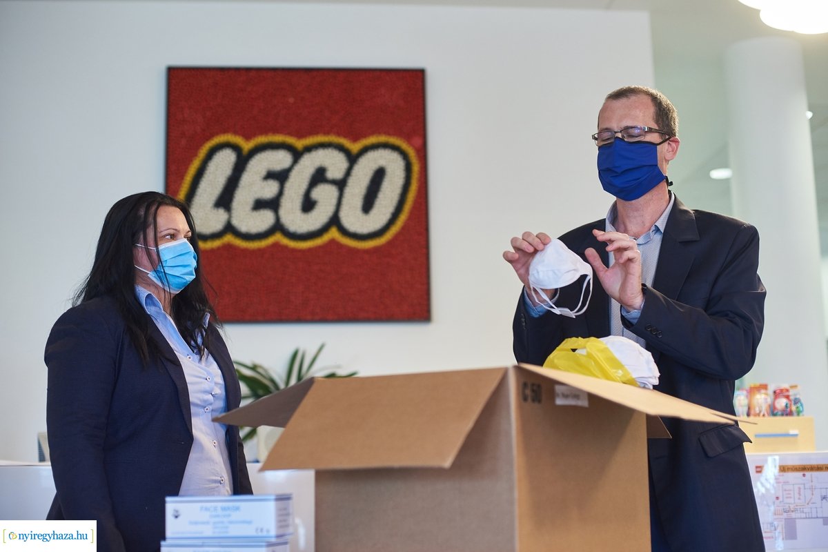 Védőszemüvegek a LEGO-tól