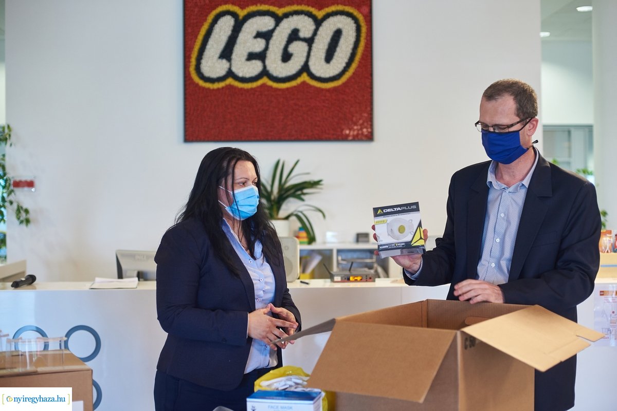 Védőszemüvegek a LEGO-tól