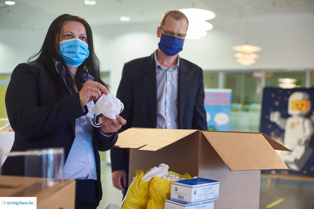 Védőszemüvegek a LEGO-tól