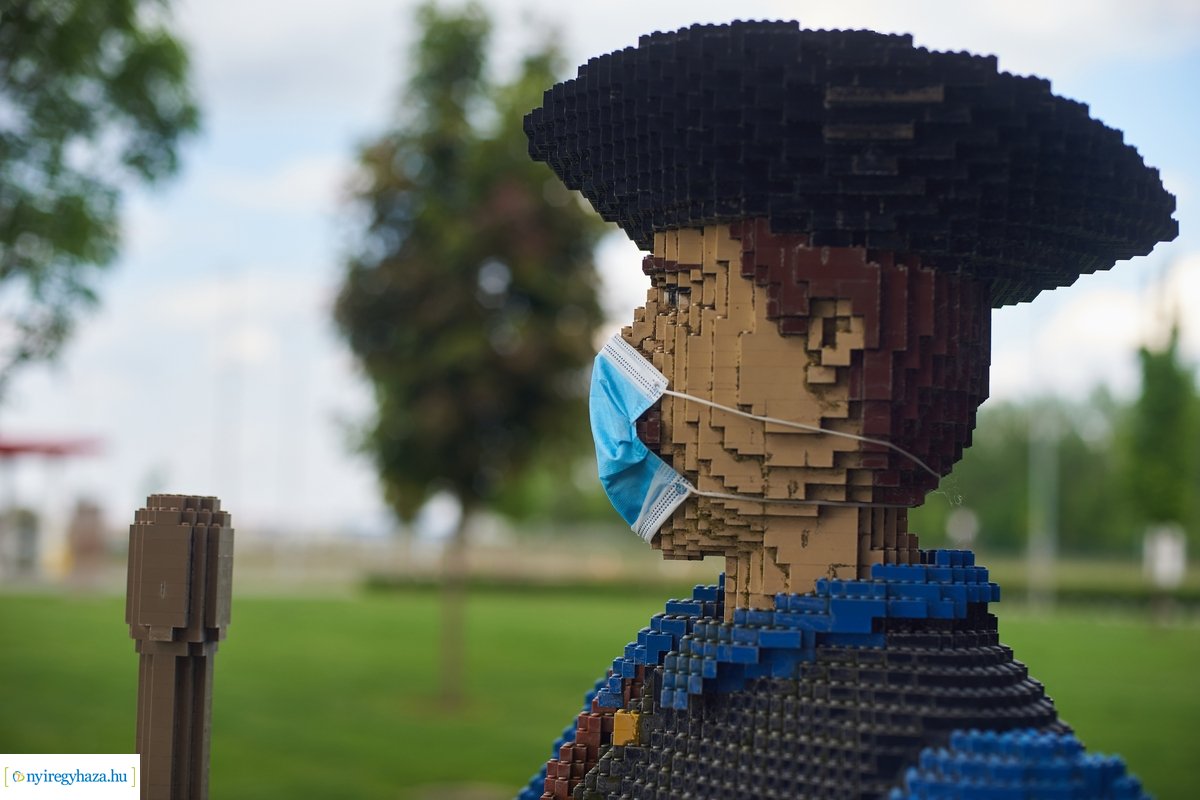 Védőszemüvegek a LEGO-tól