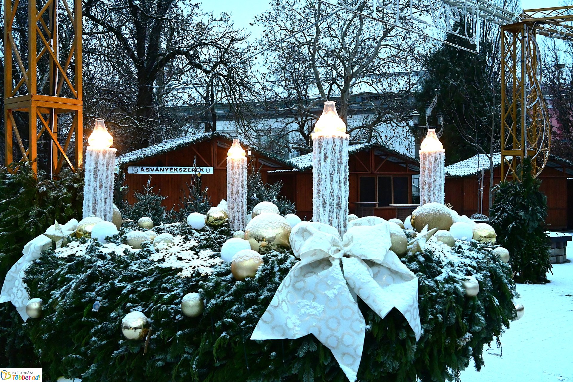 Vékony hólepelre ébredt a város