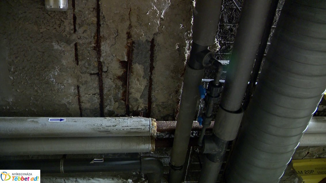 Vélemények helyett tények a jelenleg zárva tartó Júlia Fürdőről