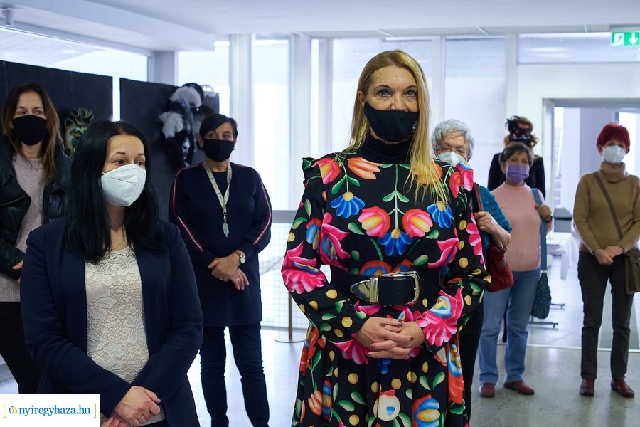 Velencei álarc kiállítás a kulturális közponban