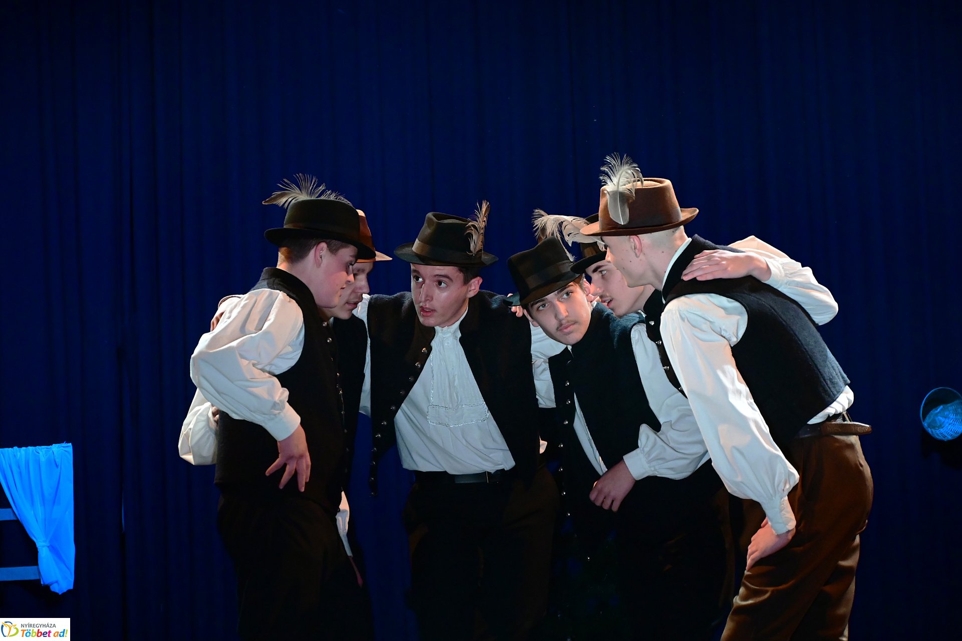 Velünk kerek az év - a Szabolcs Néptáncegyüttes karácsonyi gálaműsora