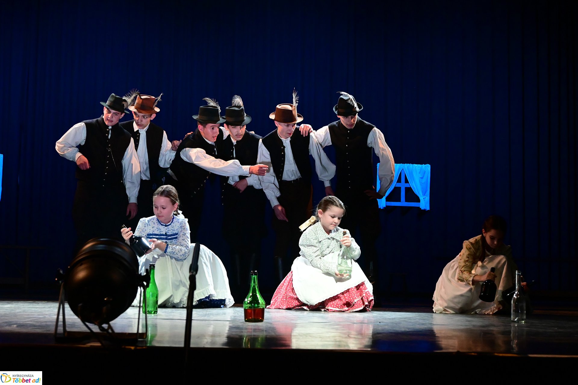 Velünk kerek az év - a Szabolcs Néptáncegyüttes karácsonyi gálaműsora