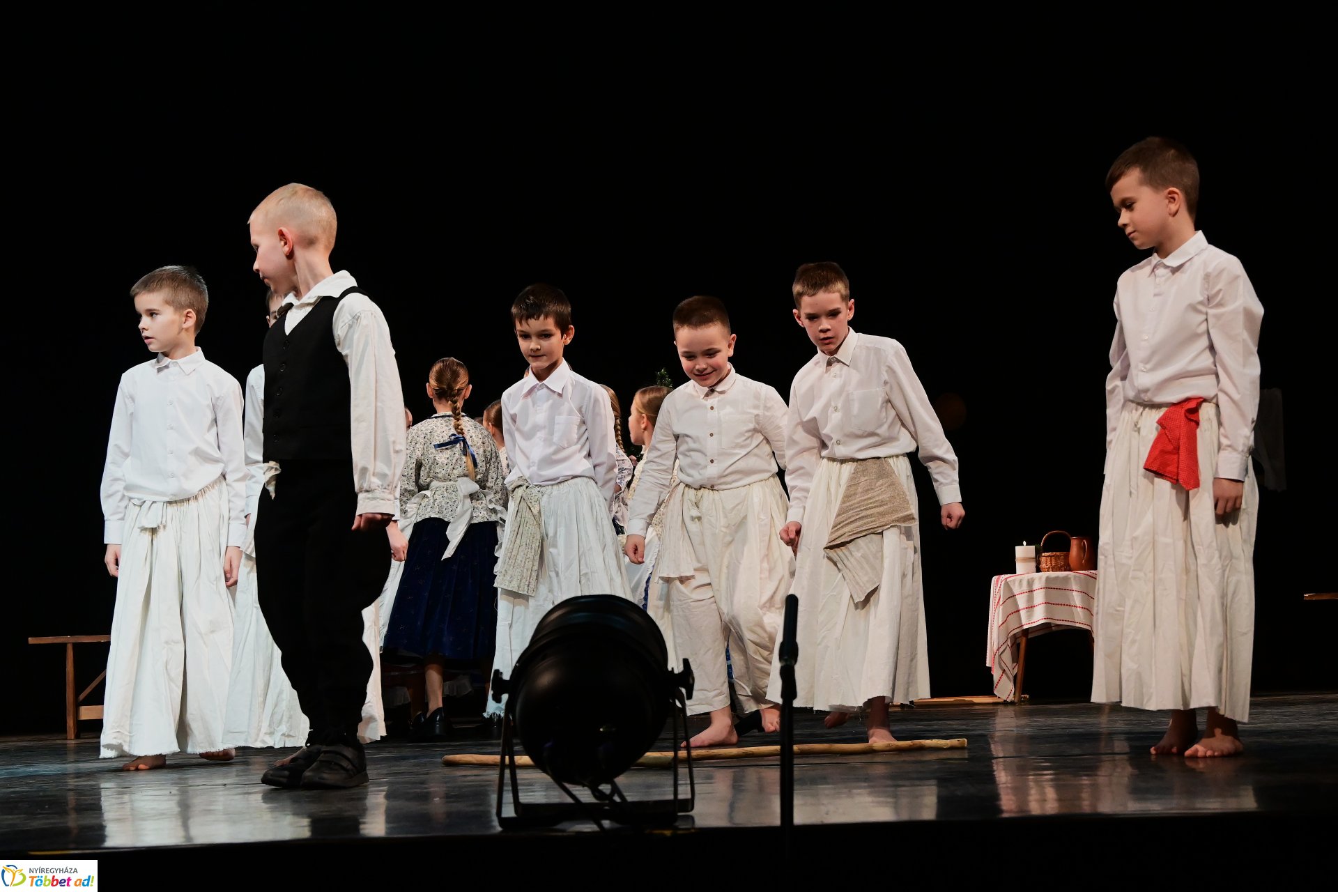 Velünk kerek az év - a Szabolcs Néptáncegyüttes karácsonyi gálaműsora