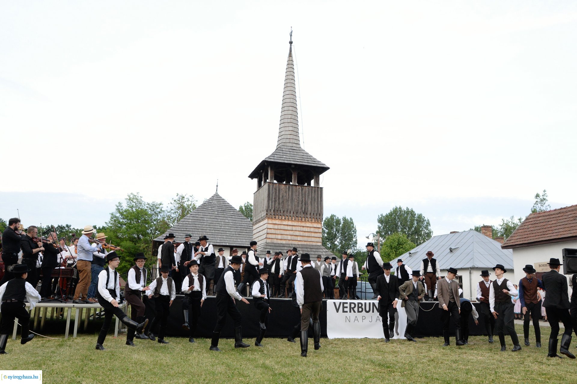 Verbunk napja gálaműsor a Sóstói Múzeumfaluban