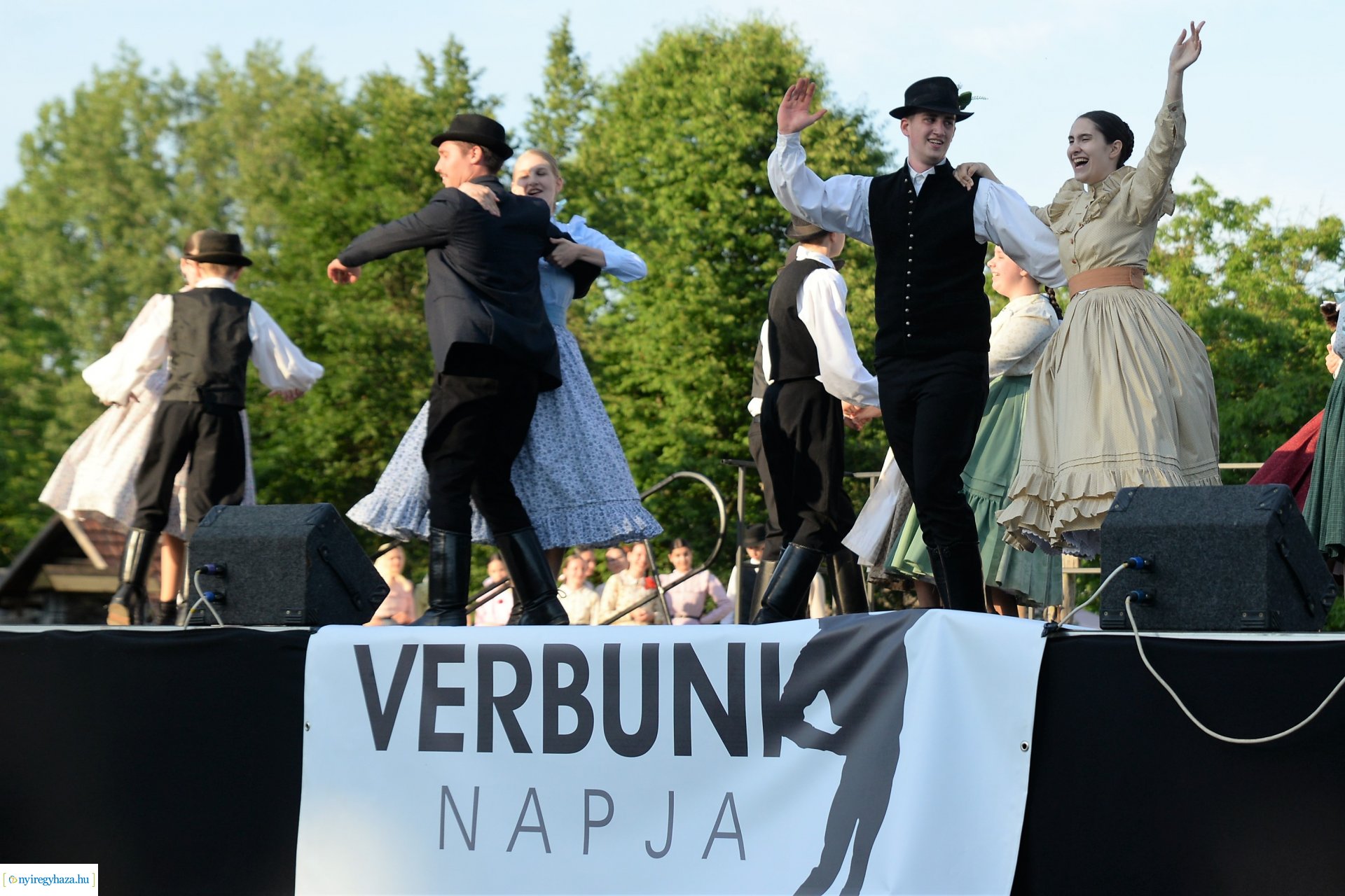 Verbunk napja gálaműsor a Sóstói Múzeumfaluban