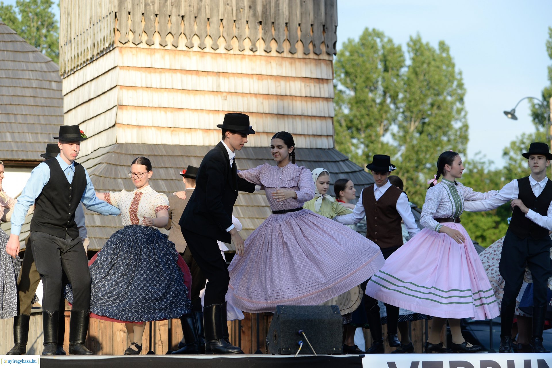 Verbunk napja gálaműsor a Sóstói Múzeumfaluban