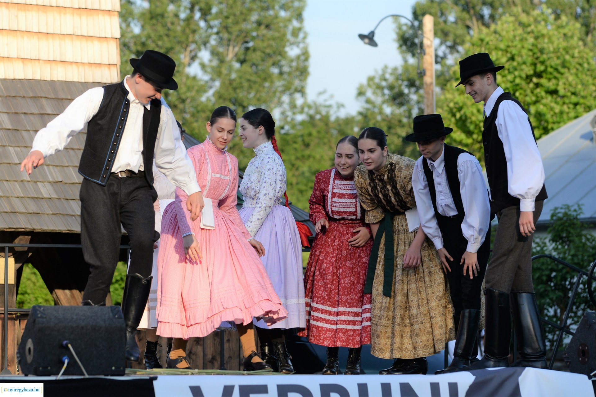 Verbunk napja gálaműsor a Sóstói Múzeumfaluban