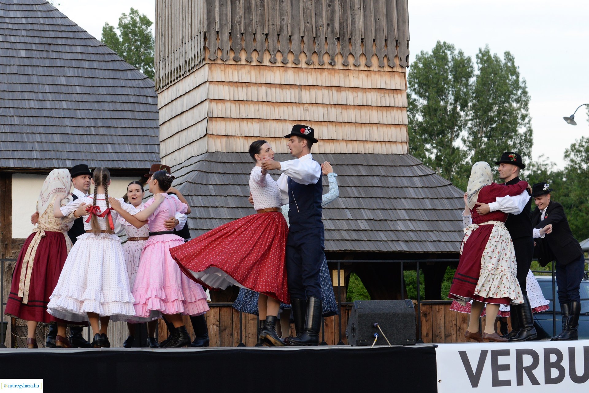 Verbunk napja gálaműsor a Sóstói Múzeumfaluban