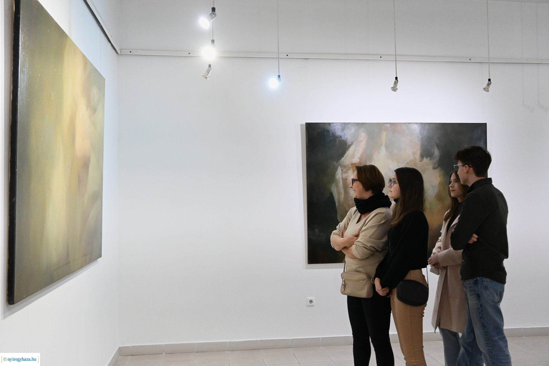 Verebes György kiállításának megnyitója a Városi Galériában