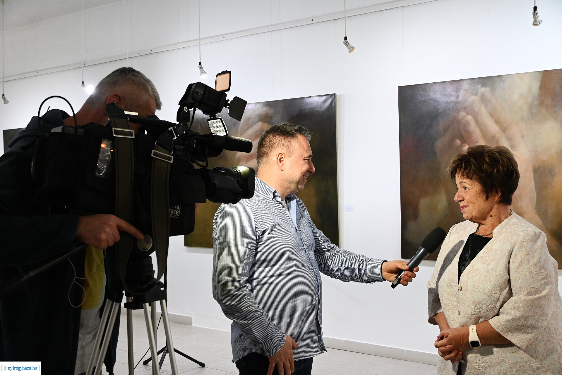 Verebes György kiállításának megnyitója a Városi Galériában