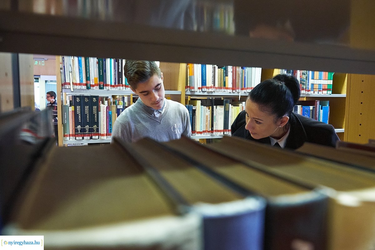 Verseny a könyvtár használatról