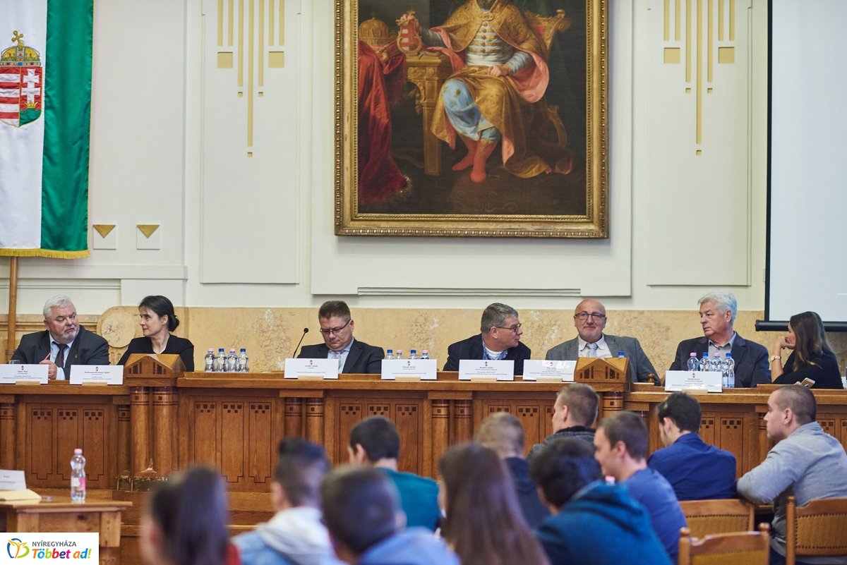 Vetélkedő a parlagfűről