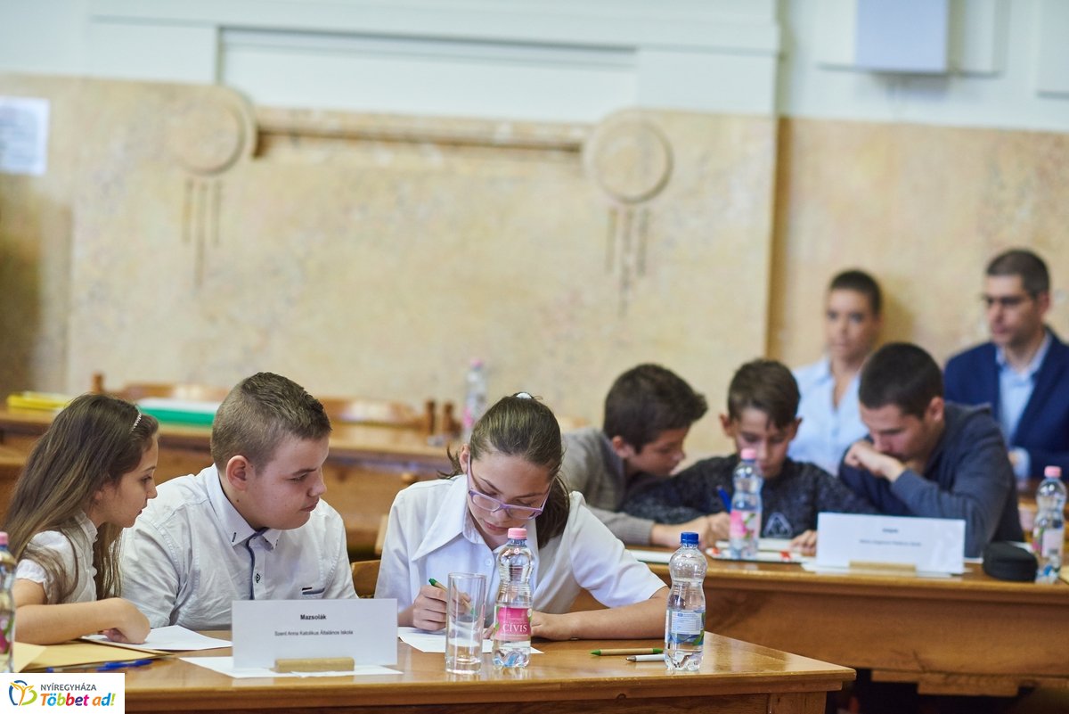 Vetélkedő a parlagfűről