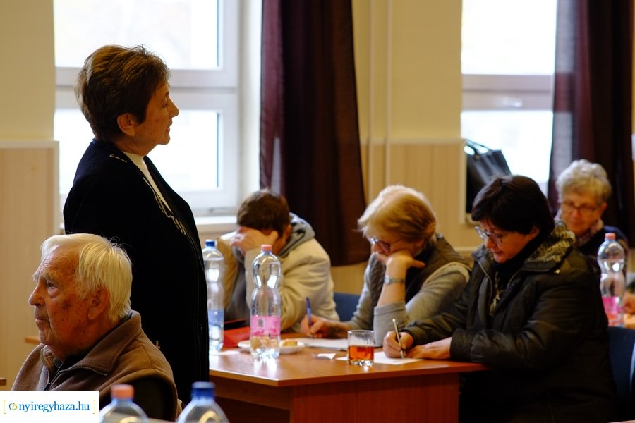 Vetélkedő nyugdíjasoknak