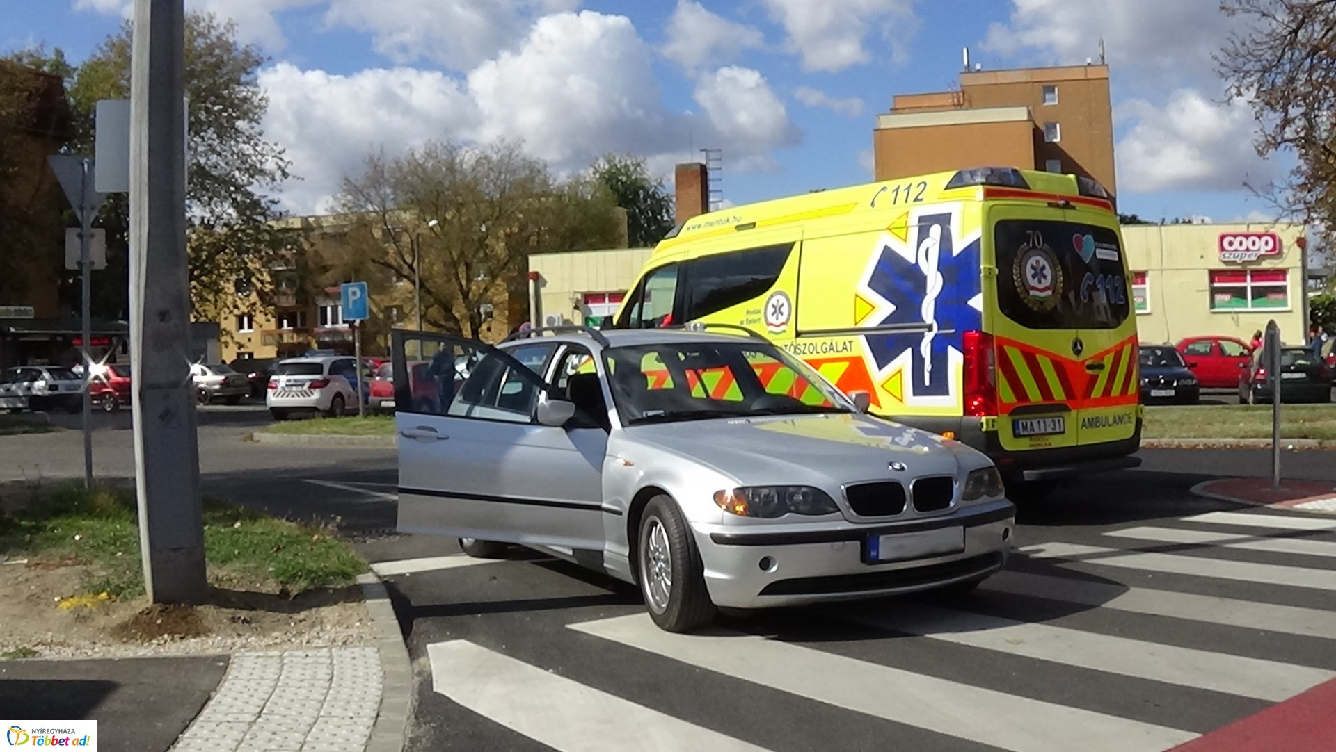 Vezetés közben lett rosszul egy sofőr a Szent István utca és az Ady Endre utca csomópontjánál