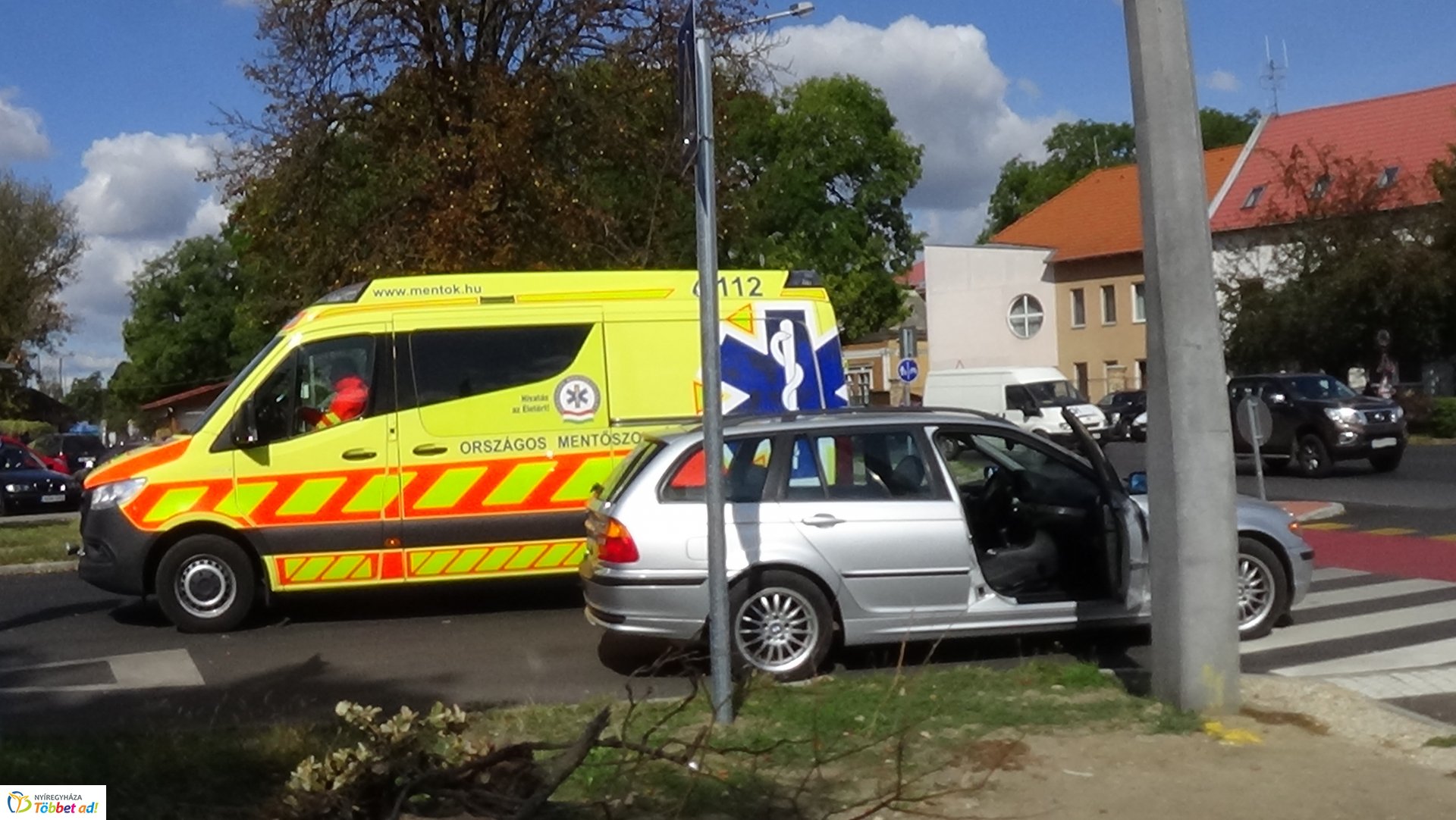 Vezetés közben lett rosszul egy sofőr a Szent István utca és az Ady Endre utca csomópontjánál