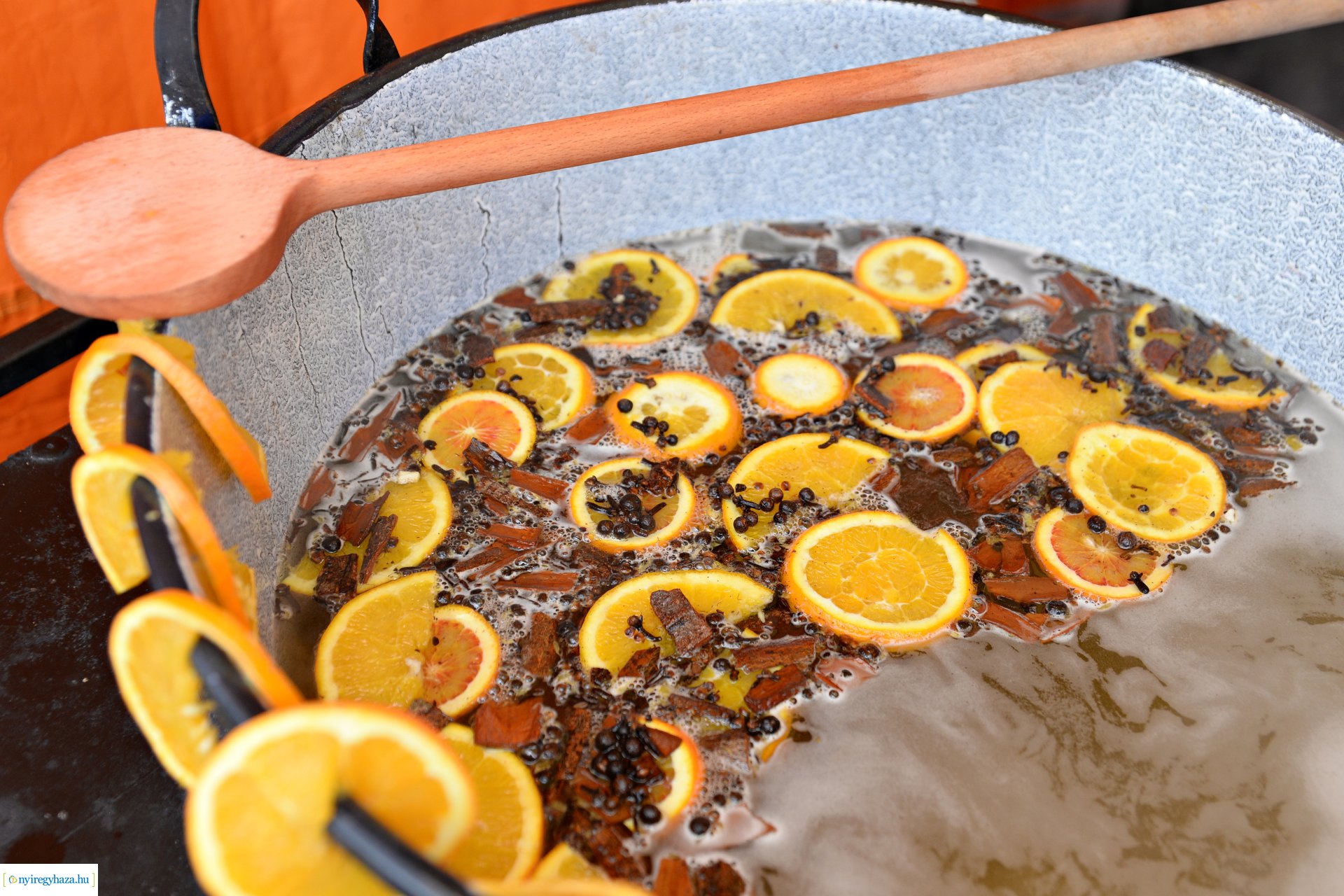 VI. Nyírségi Disznótoros Fesztivál és XXII. Nemzetközi Böllérverseny #2