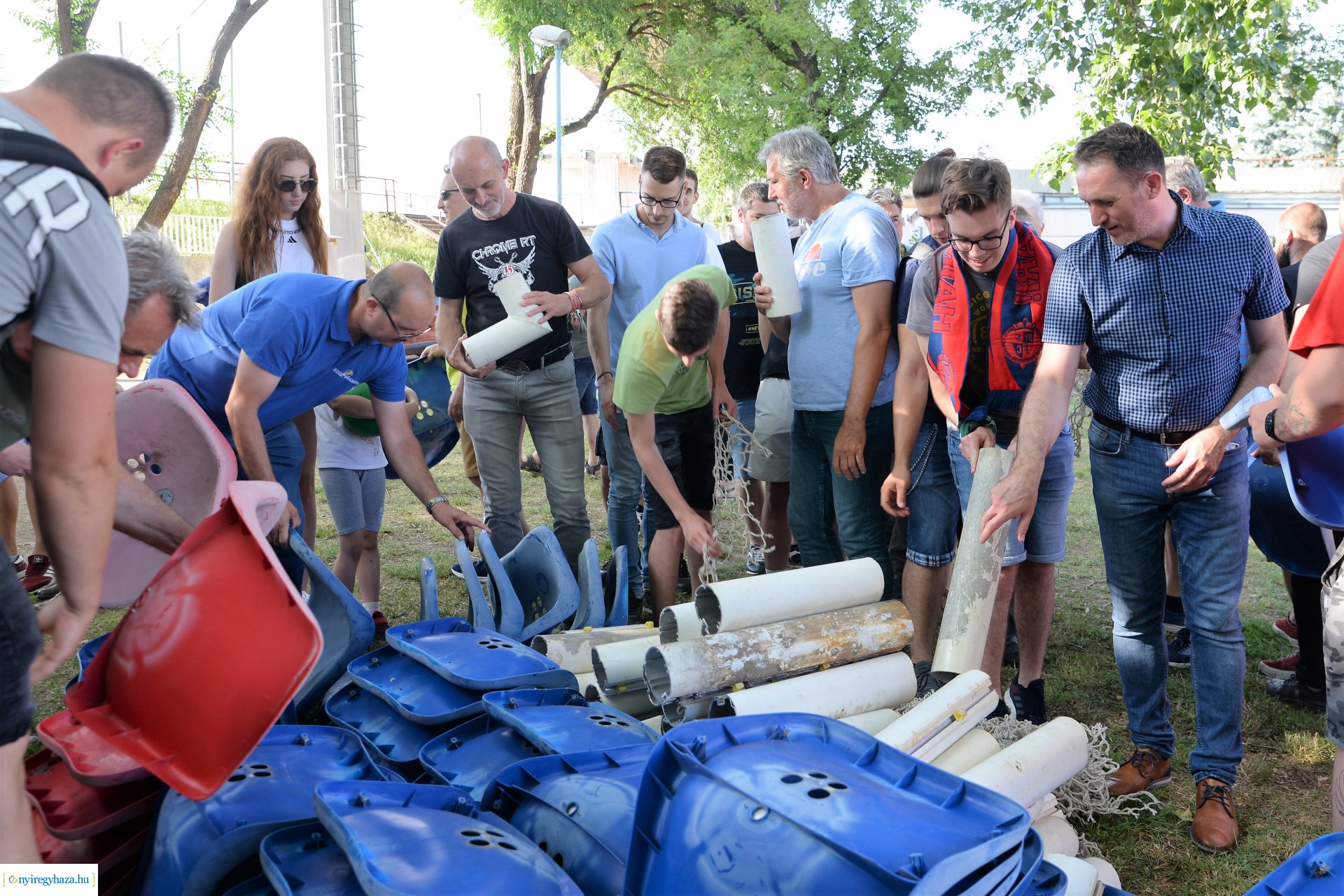Vidd haza  a stadiont!