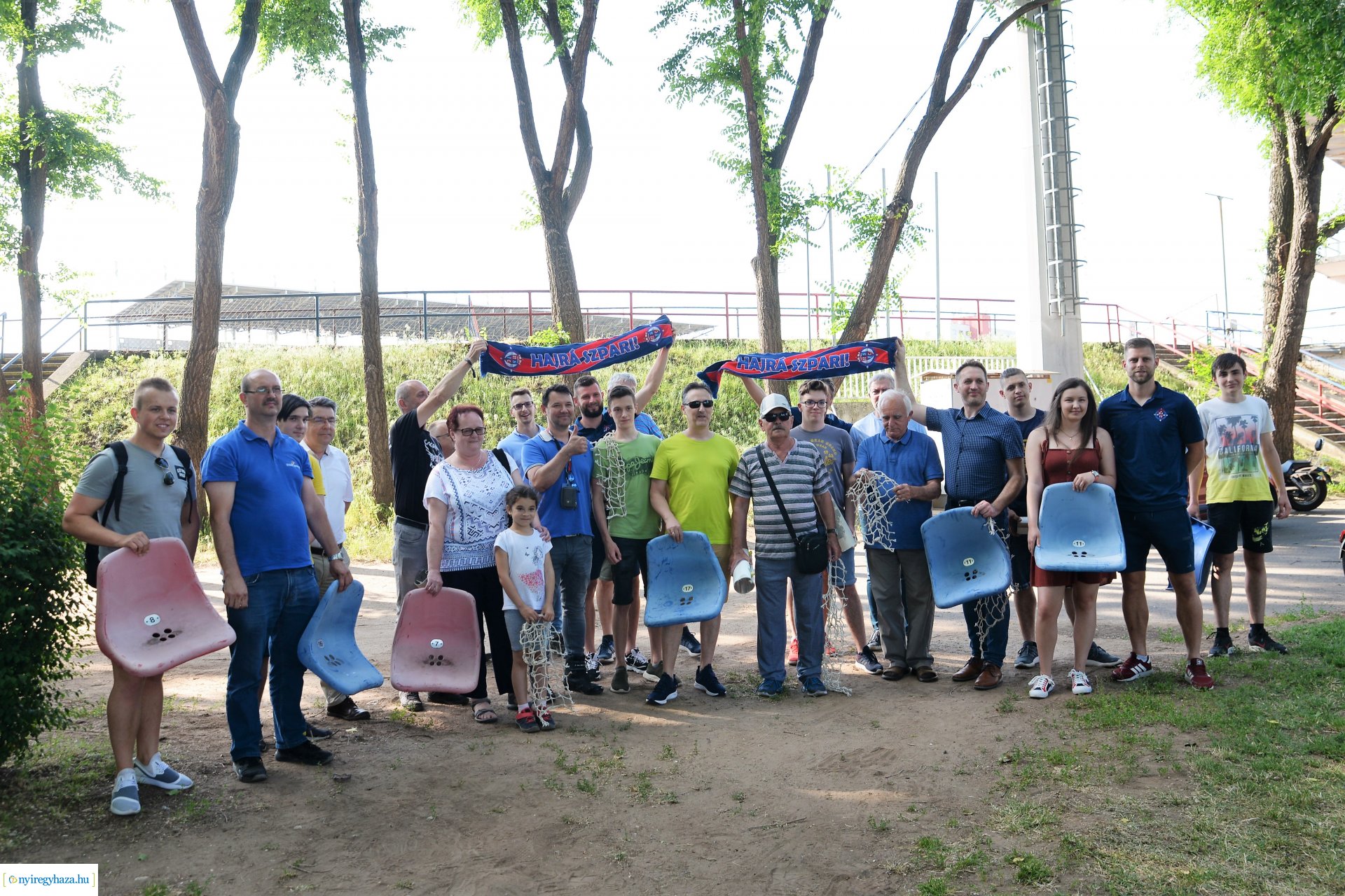 Vidd haza  a stadiont!