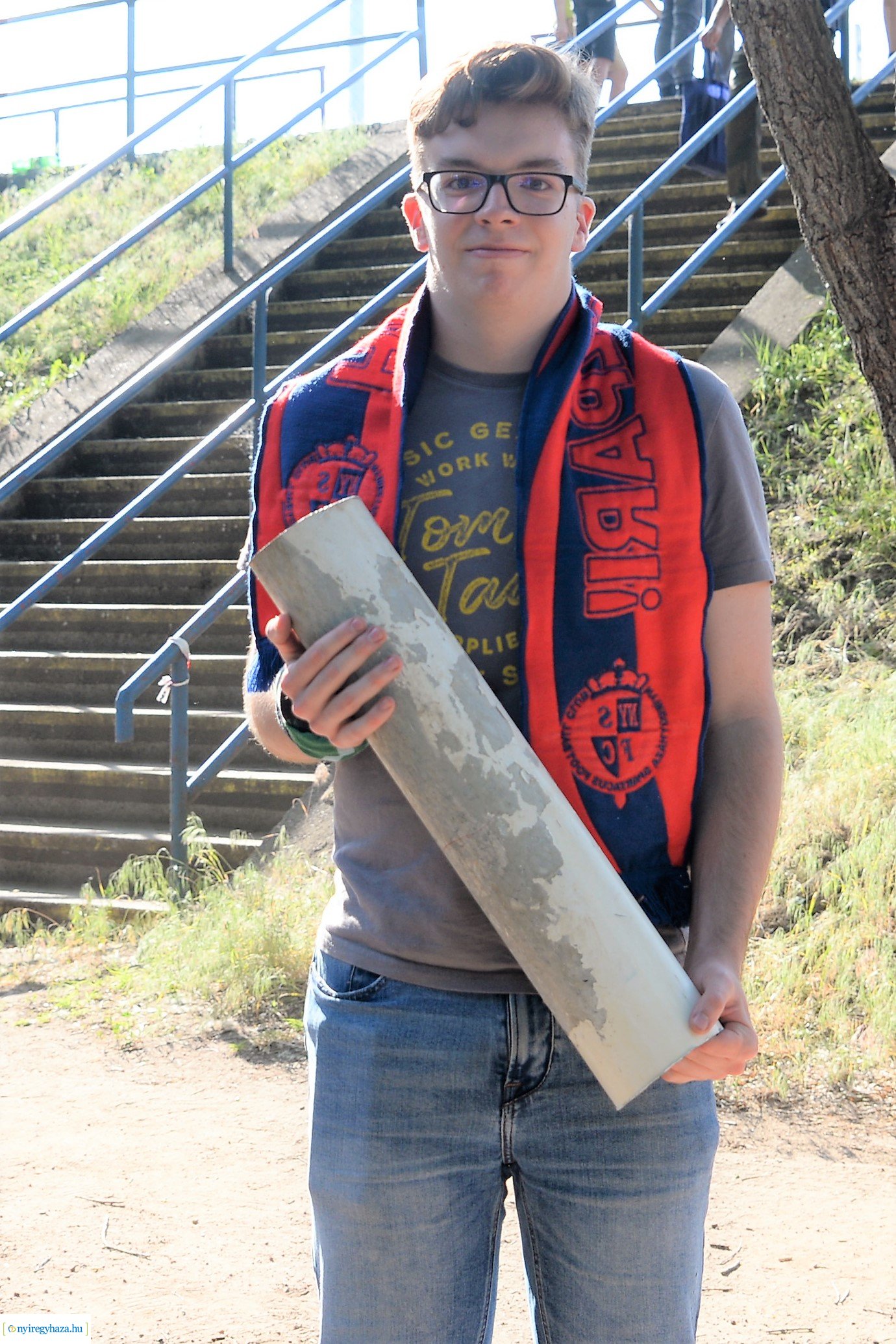 Vidd haza  a stadiont!