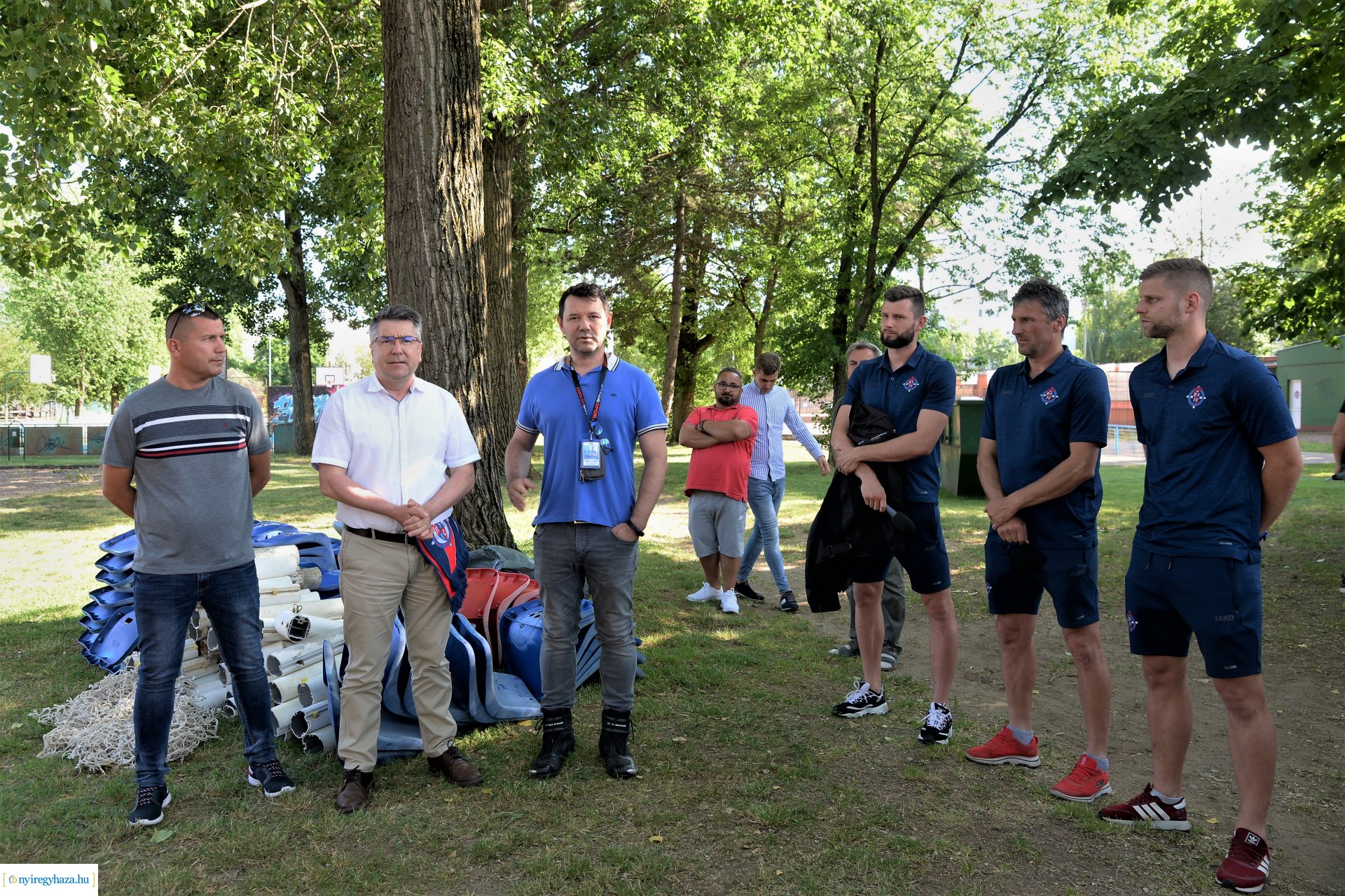 Vidd haza  a stadiont!