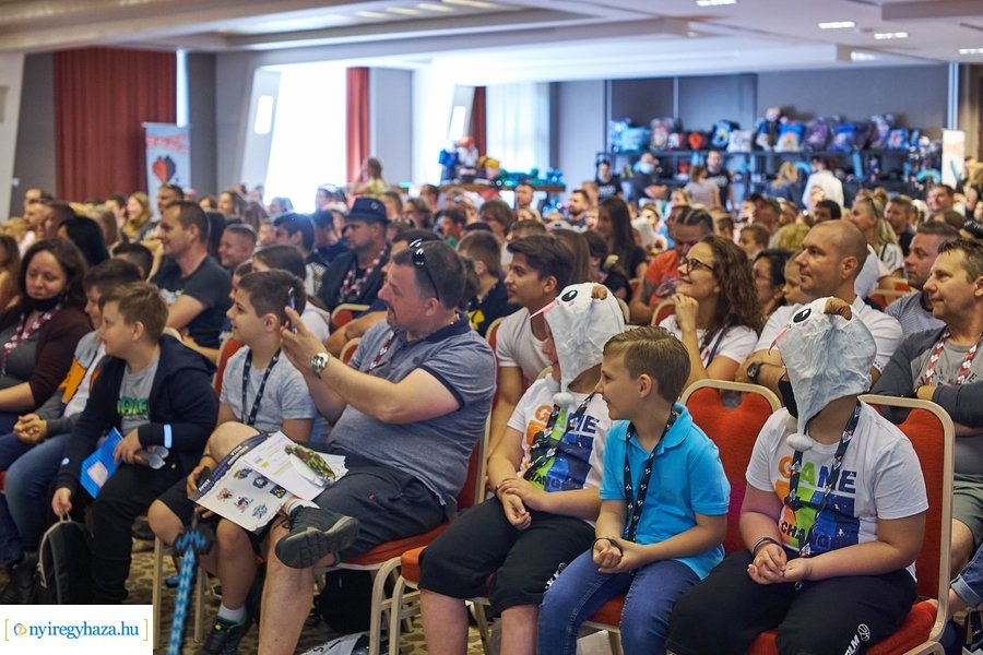 Videós találkozó Nyíregyházán