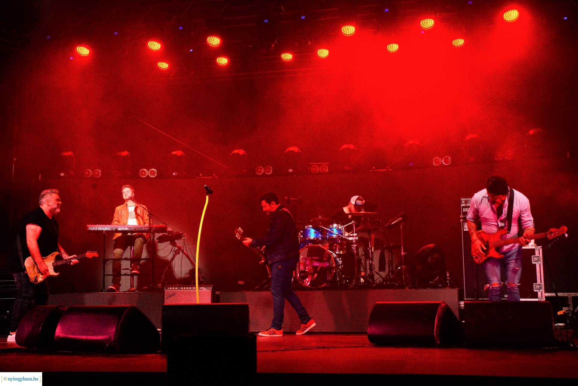 VIDOR hangulat - csütörtök