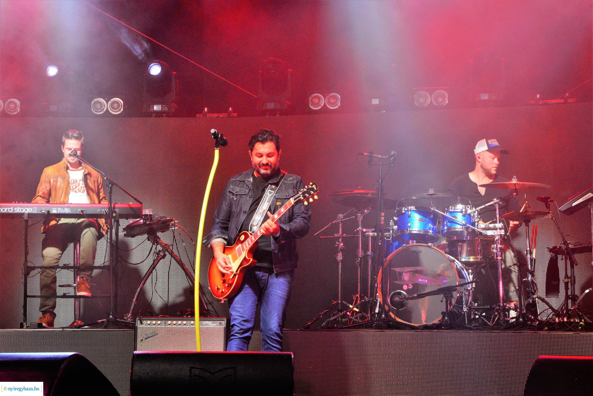 VIDOR hangulat - csütörtök