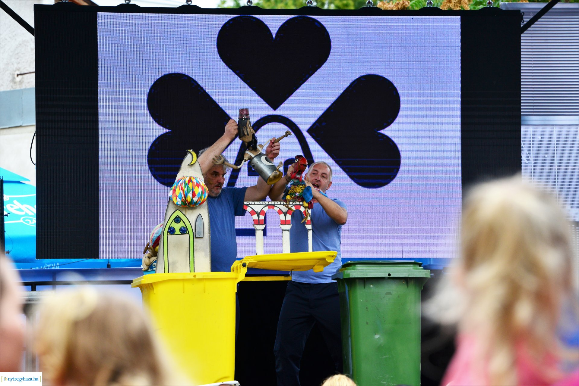 VIDOR hangulat - csütörtök