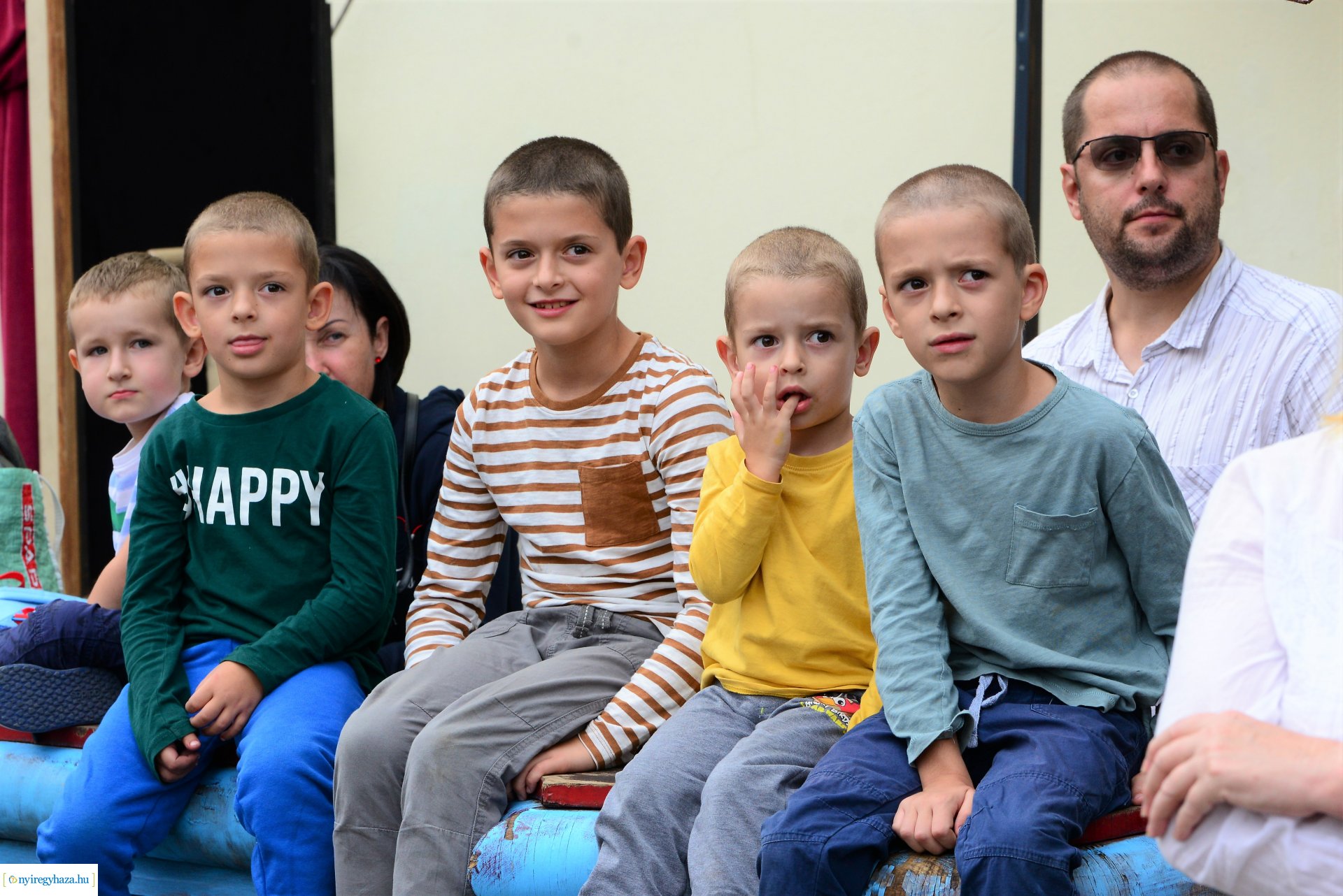 VIDOR hangulat - csütörtök