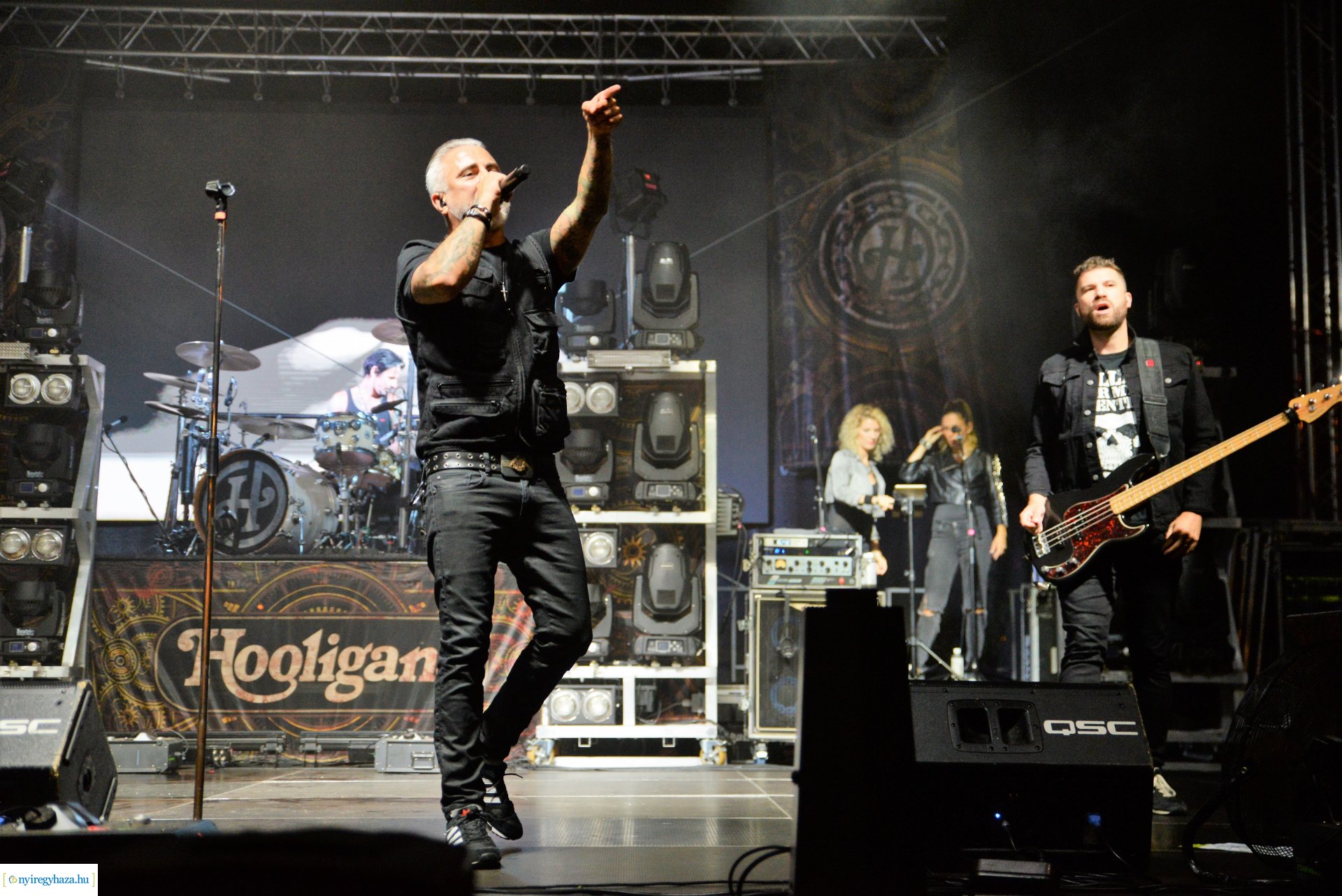 VIDOR hangulat - péntek este