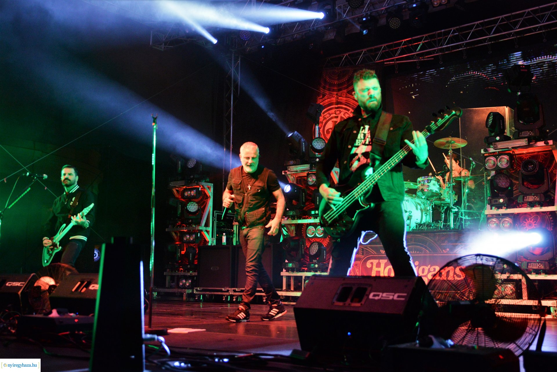 VIDOR hangulat - péntek este