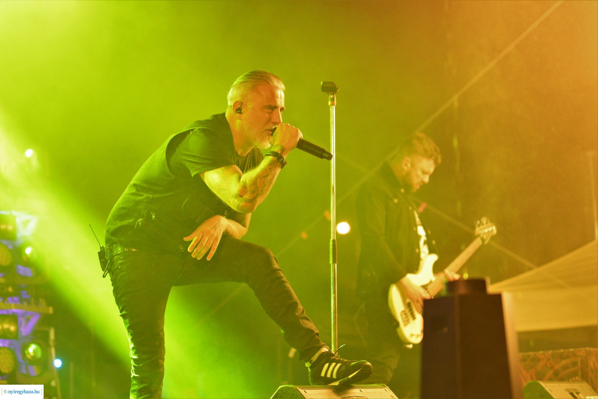 VIDOR hangulat - péntek este