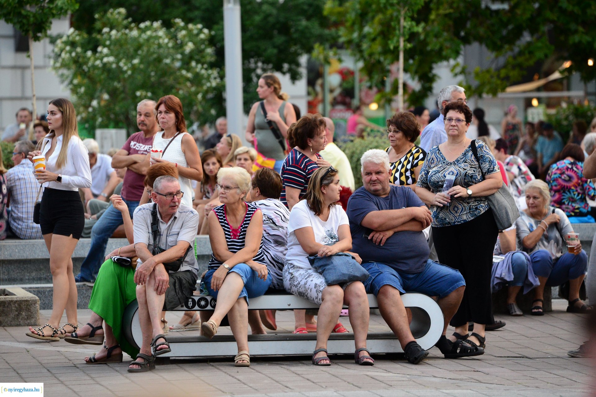 VIDOR hangulat - szombat este