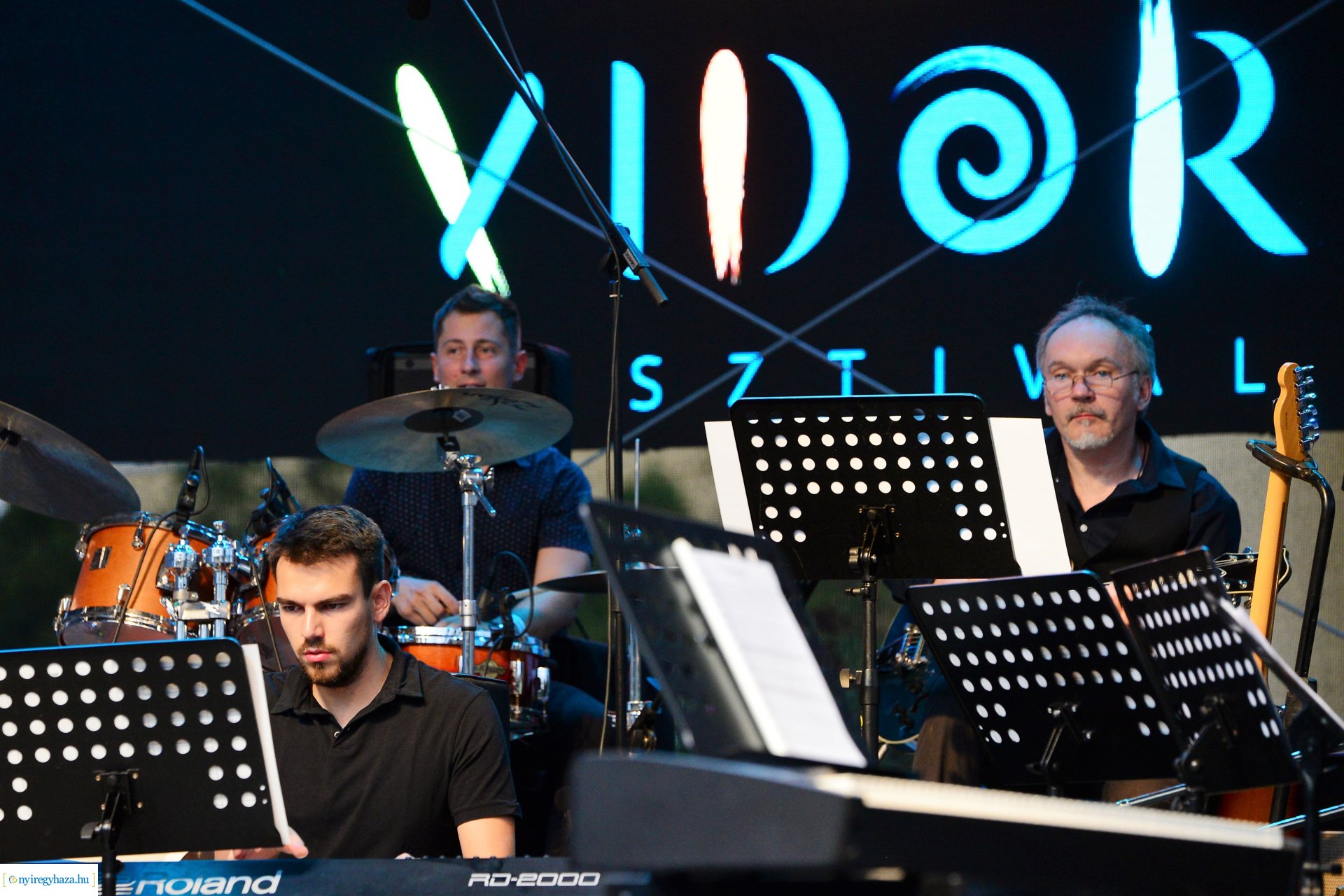 VIDOR hangulat - szombat este