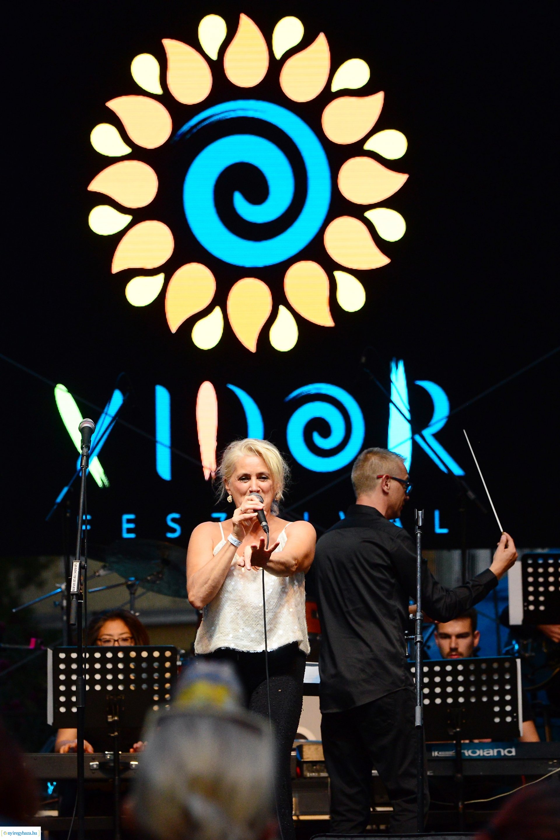 VIDOR hangulat - szombat este