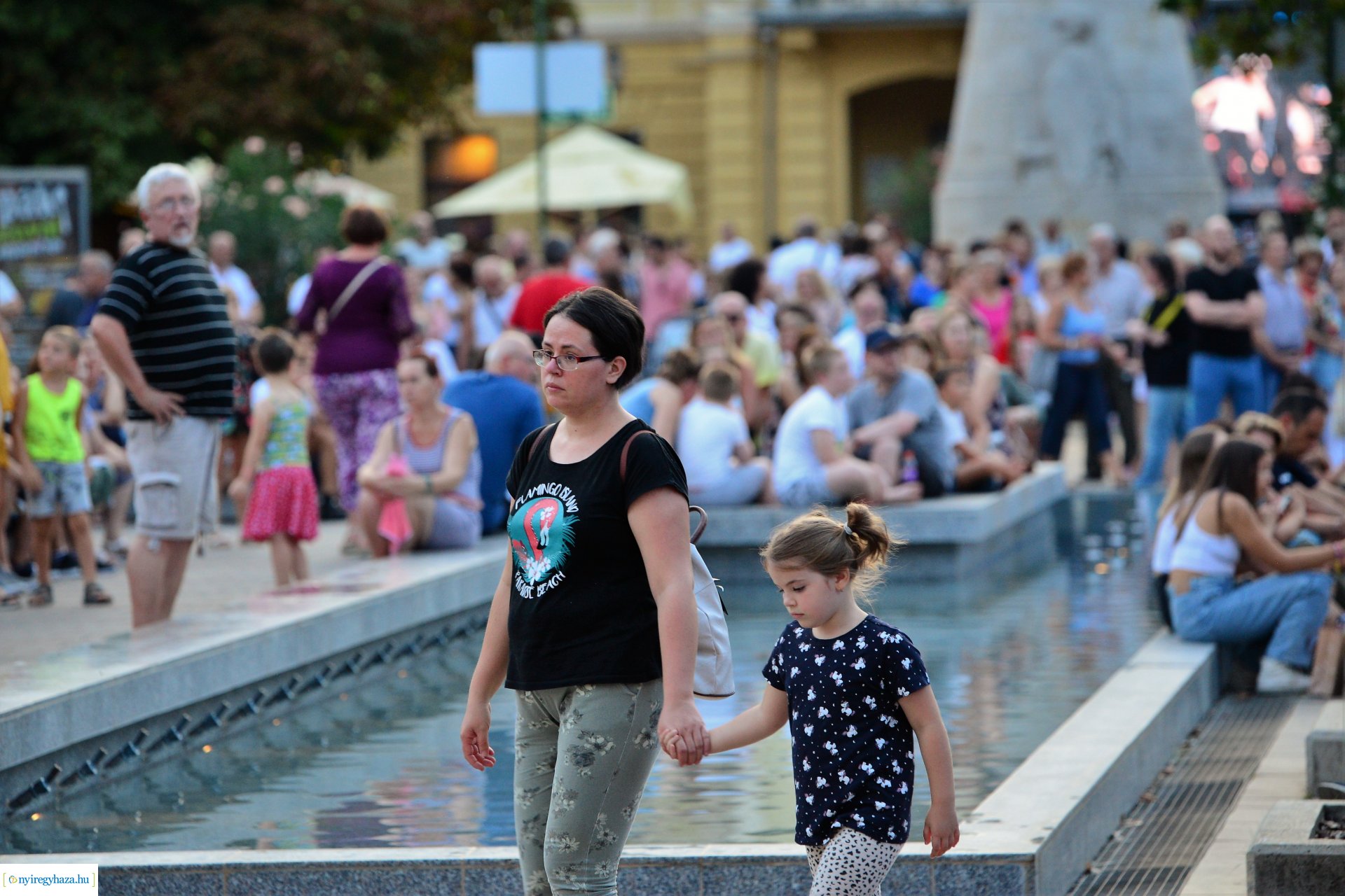 VIDOR hangulat - szombat este